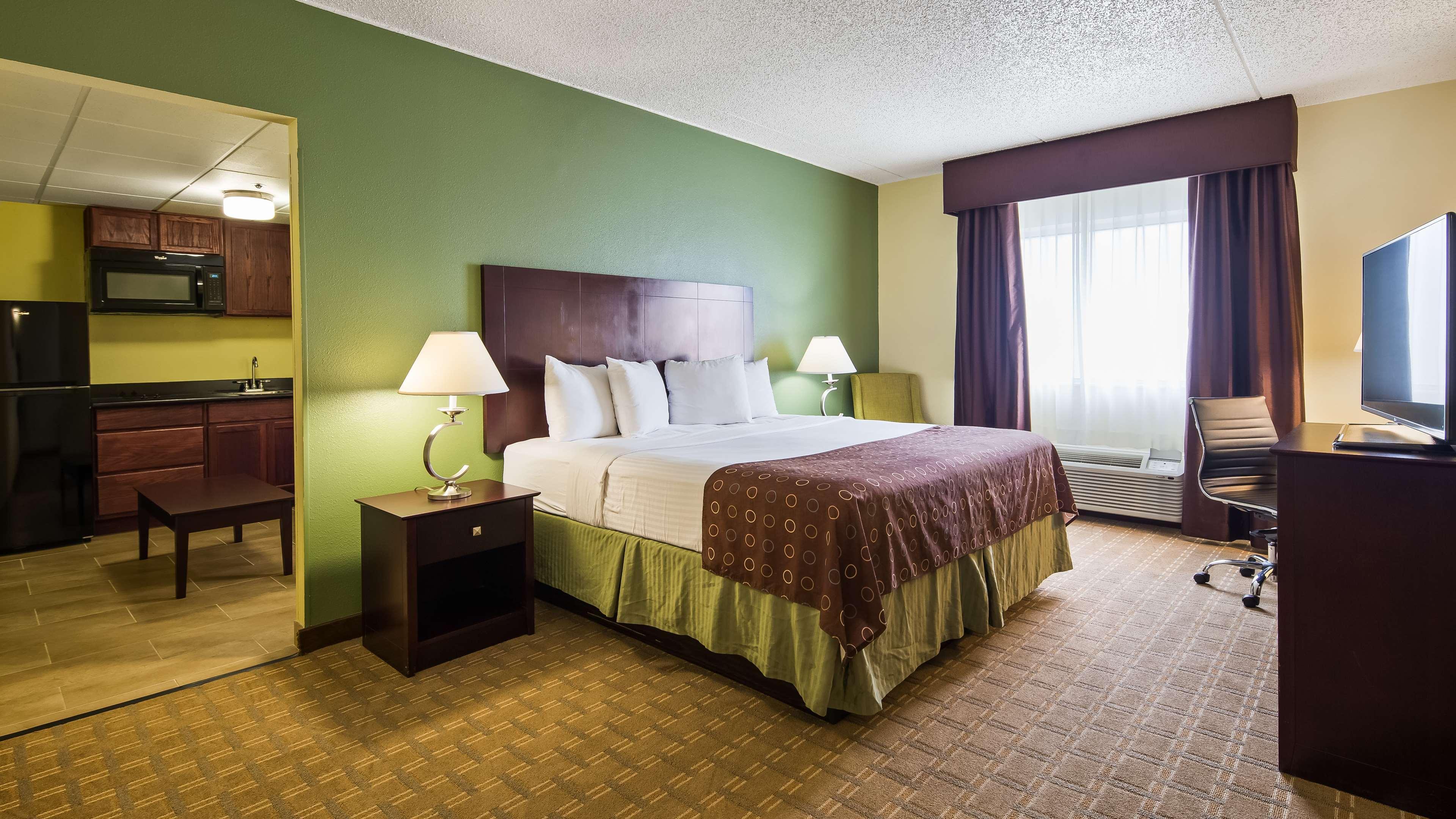 Best Western Airport Inn & Suites Cleveland Brook Park Εξωτερικό φωτογραφία