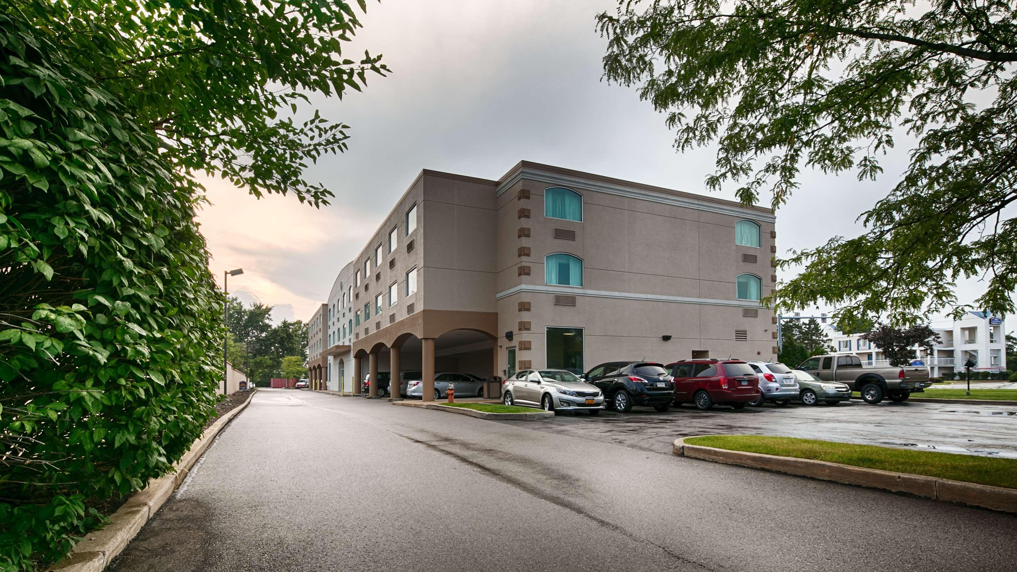 Best Western Airport Inn & Suites Cleveland Brook Park Εξωτερικό φωτογραφία