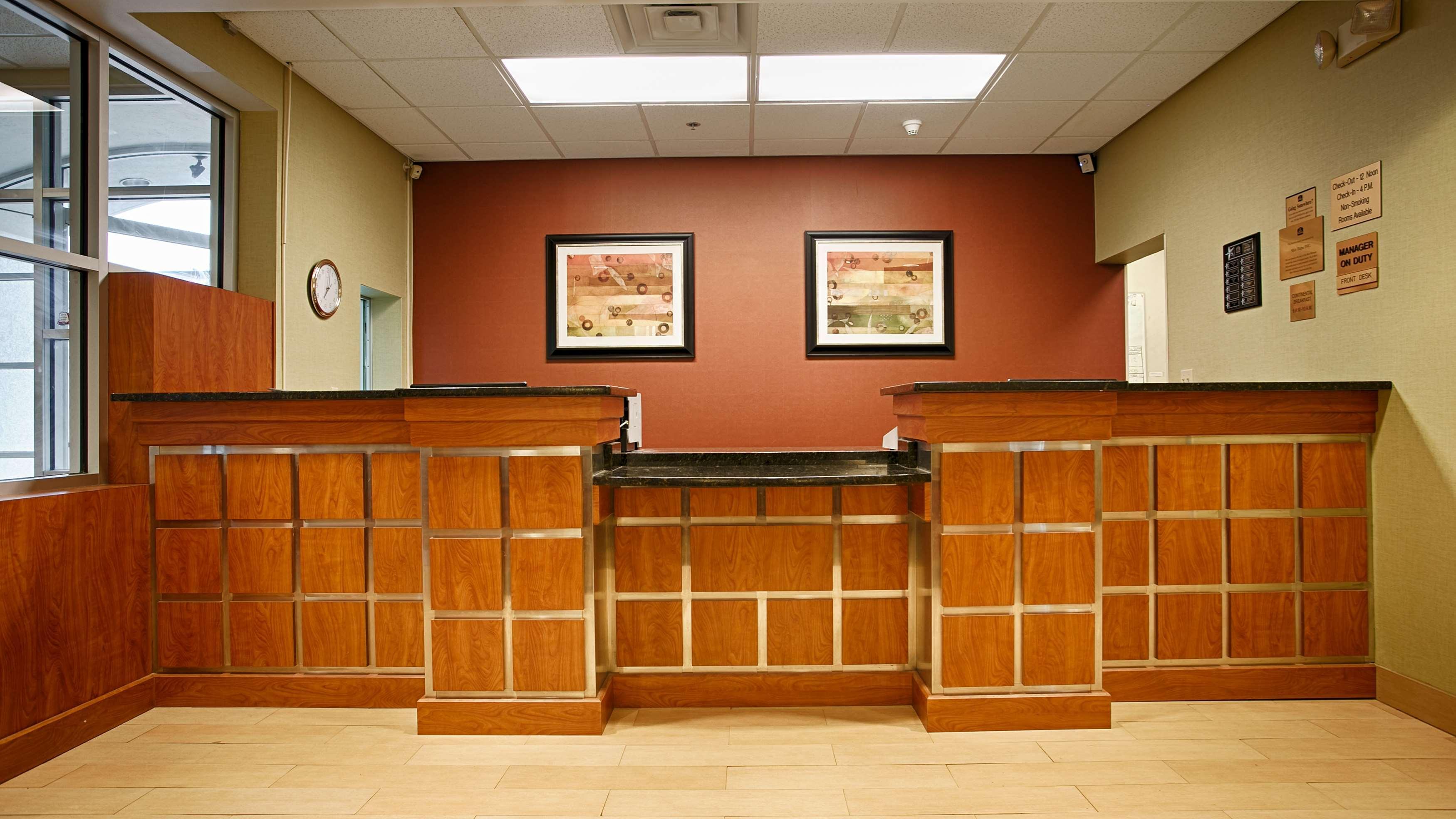 Best Western Airport Inn & Suites Cleveland Brook Park Εξωτερικό φωτογραφία