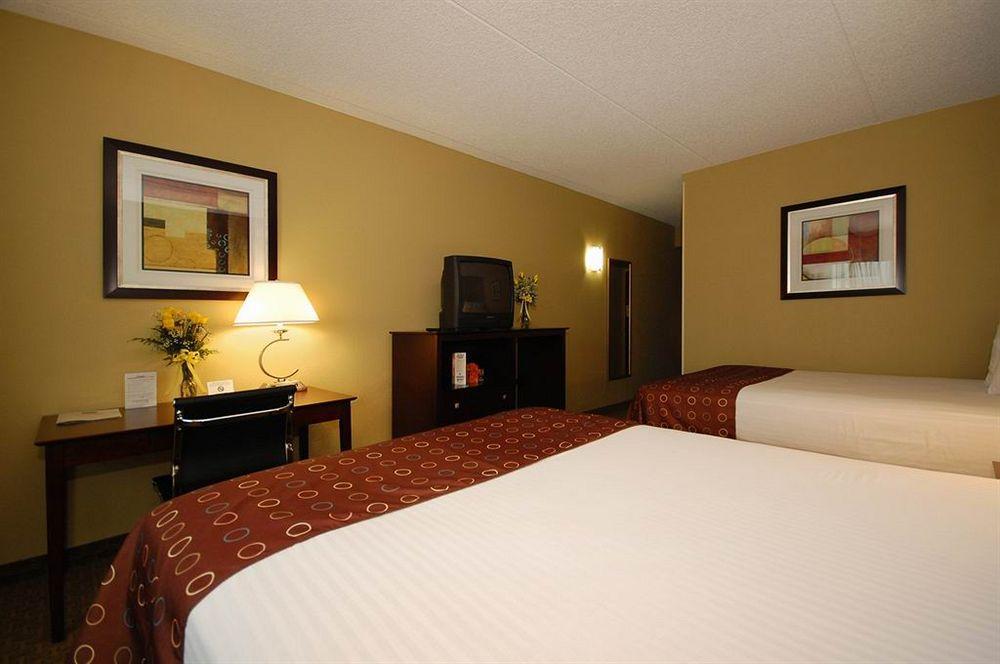 Best Western Airport Inn & Suites Cleveland Brook Park Δωμάτιο φωτογραφία
