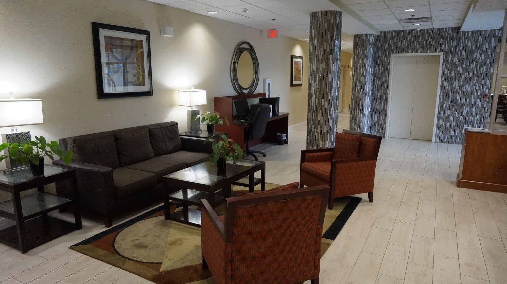 Best Western Airport Inn & Suites Cleveland Brook Park Εξωτερικό φωτογραφία