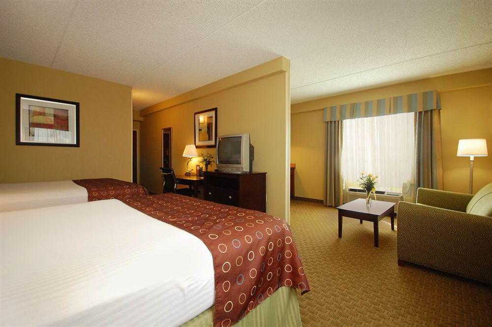 Best Western Airport Inn & Suites Cleveland Brook Park Δωμάτιο φωτογραφία
