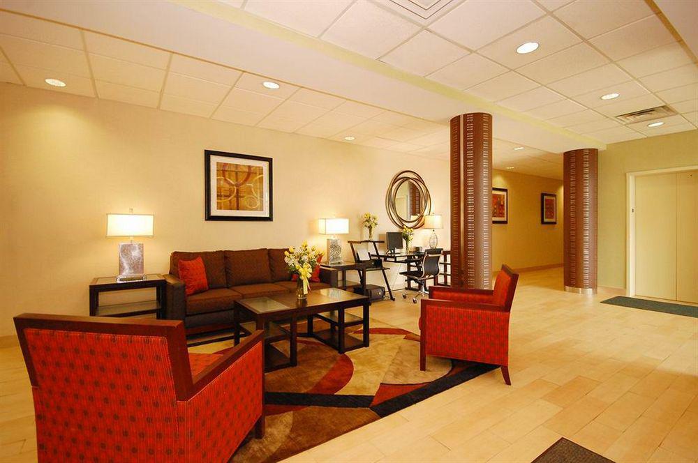 Best Western Airport Inn & Suites Cleveland Brook Park Εσωτερικό φωτογραφία